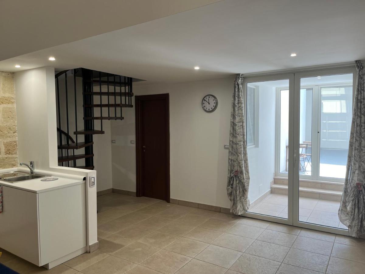 Casa Vittoria Villa Squinzano Екстериор снимка